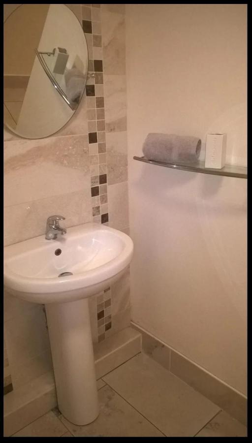Salthill Village 3 Bed Apartment Galway Esterno foto