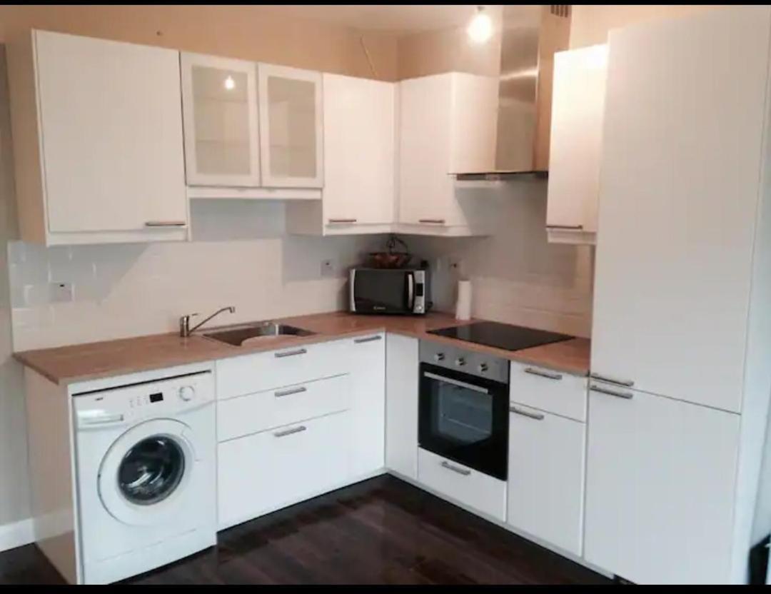 Salthill Village 3 Bed Apartment Galway Esterno foto